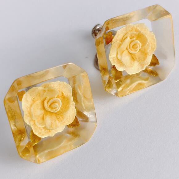 VTG Mid Century Earrings Lucite Embedded Rose Yellow Screw Back Floral - Picture 4 of 13